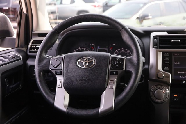 Toyota 4Runner Vehicle Image 24