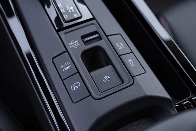 Toyota Prius Plug-In Hybrid Vehicle Image 21