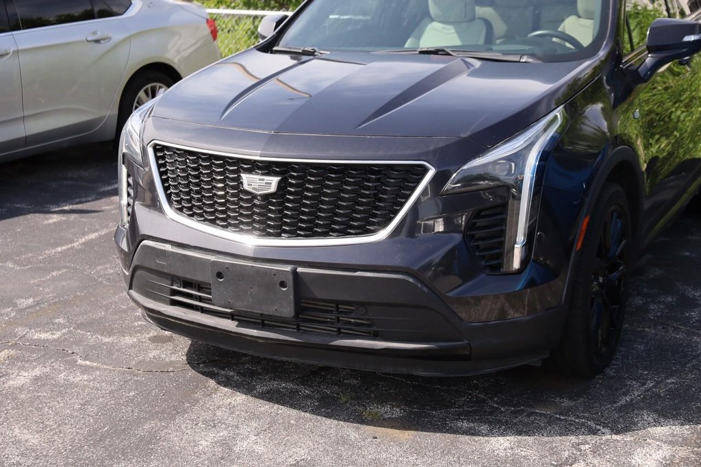 Cadillac XT4 Vehicle Full-screen Gallery Image 05