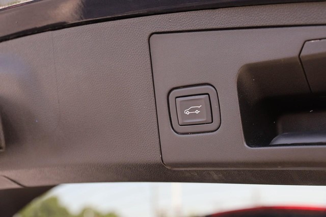 Cadillac XT4 Vehicle Image 08