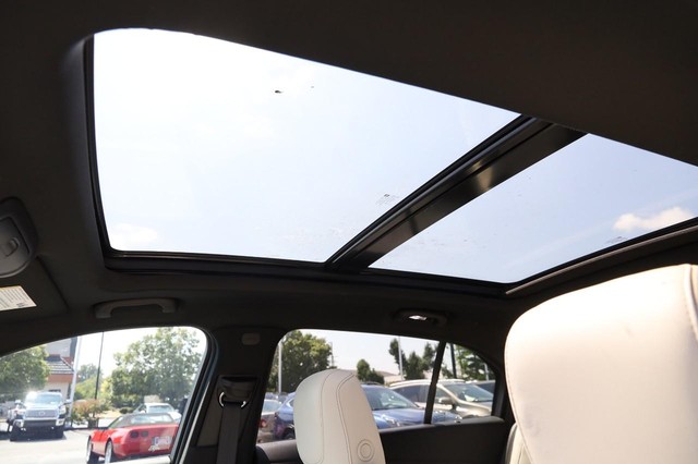 Cadillac XT4 Vehicle Image 09