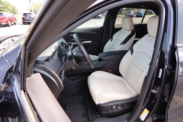 Cadillac XT4 Vehicle Image 10