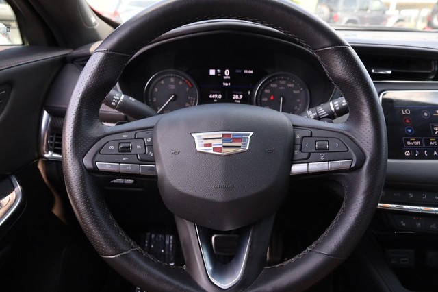 Cadillac XT4 Vehicle Image 12