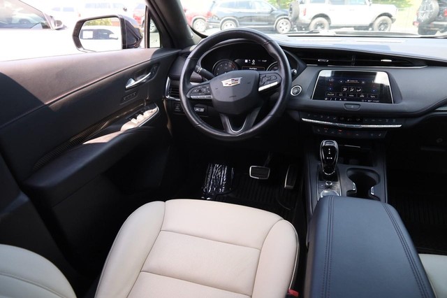 Cadillac XT4 Vehicle Image 24