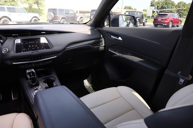 Cadillac XT4 Vehicle Image 27