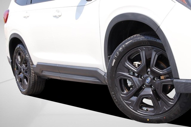 Subaru Ascent Vehicle Image 03