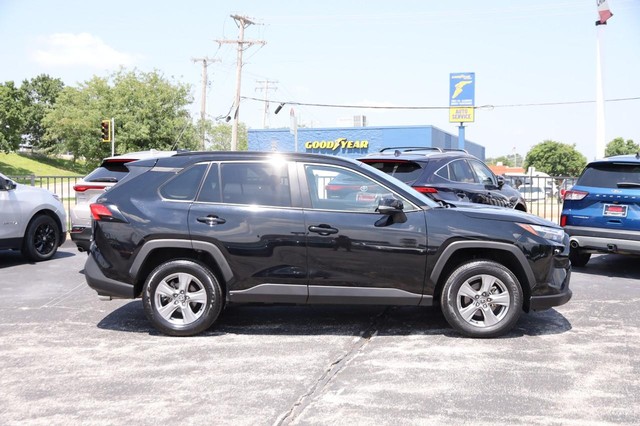 Toyota RAV4 Vehicle Image 05