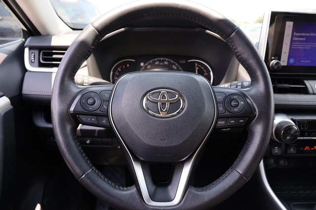 Toyota RAV4 Vehicle Image 08