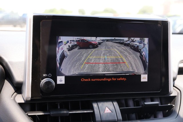 Toyota RAV4 Vehicle Image 14