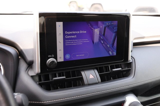 Toyota RAV4 Vehicle Image 14