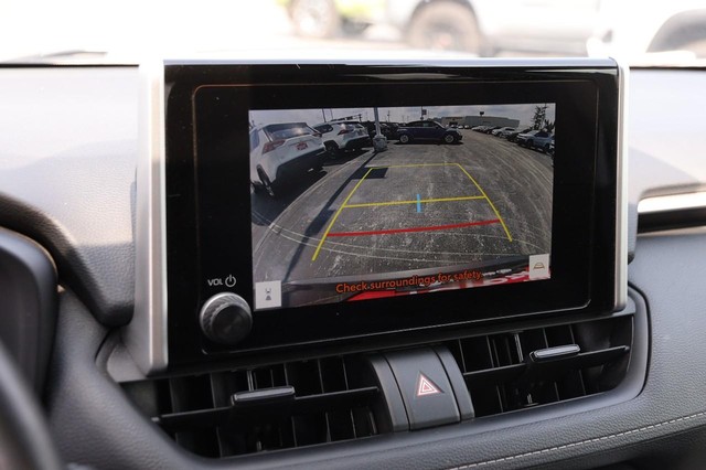 Toyota RAV4 Vehicle Image 15