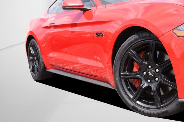 Ford Mustang Vehicle Image 03