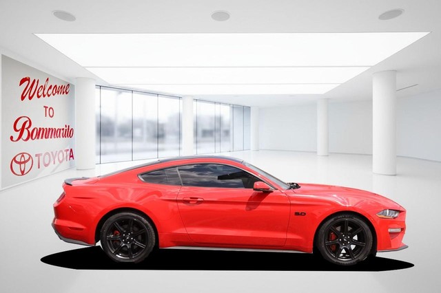 Ford Mustang Vehicle Image 05
