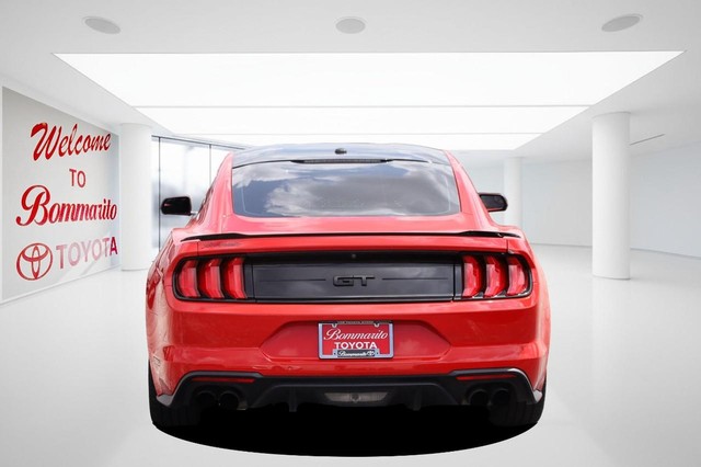 Ford Mustang Vehicle Image 06
