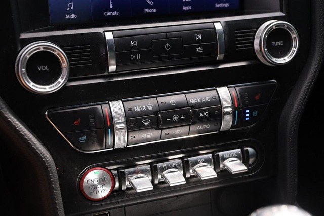Ford Mustang Vehicle Image 18