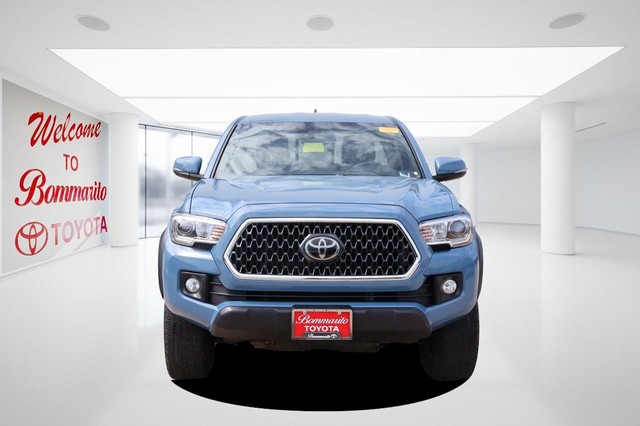 Toyota Tacoma 4WD Vehicle Image 04