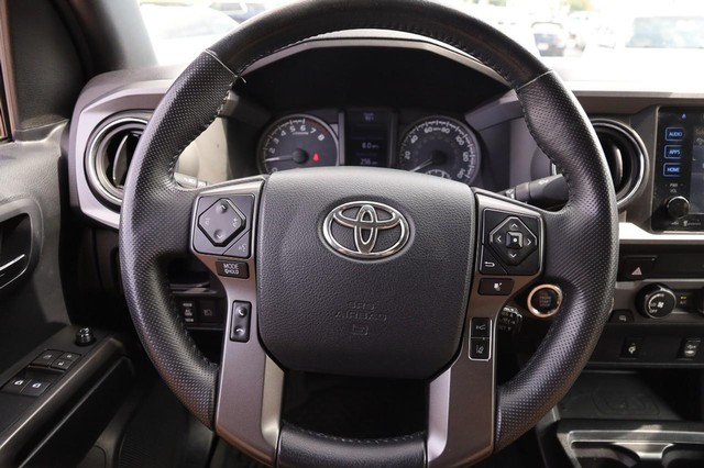 Toyota Tacoma 4WD Vehicle Image 10