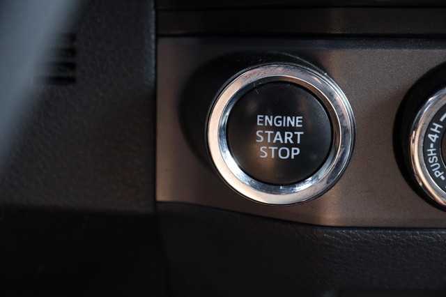Toyota Tacoma 4WD Vehicle Image 14