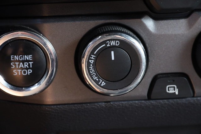Toyota Tacoma 4WD Vehicle Image 15