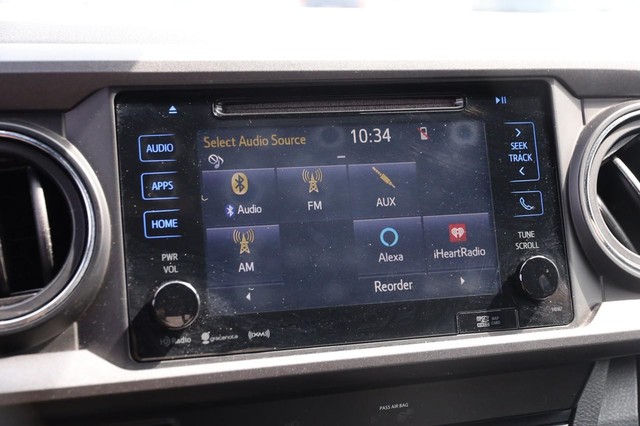 Toyota Tacoma 4WD Vehicle Image 17
