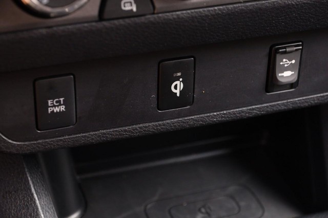 Toyota Tacoma 4WD Vehicle Image 20
