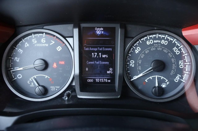 Toyota Tacoma 4WD Vehicle Image 10