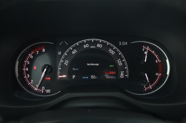 Toyota RAV4 Vehicle Image 12
