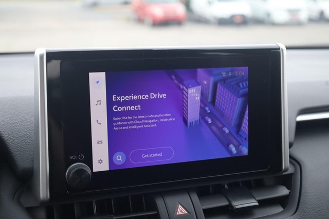 Toyota RAV4 Vehicle Image 13