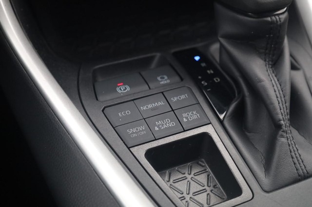 Toyota RAV4 Vehicle Image 17