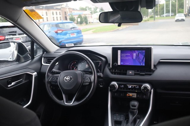 Toyota RAV4 Vehicle Image 23