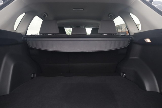 Toyota RAV4 Vehicle Image 24