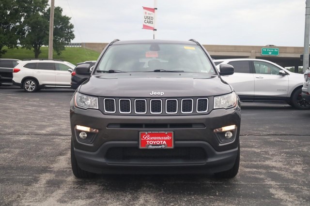 Jeep Compass Vehicle Image 03