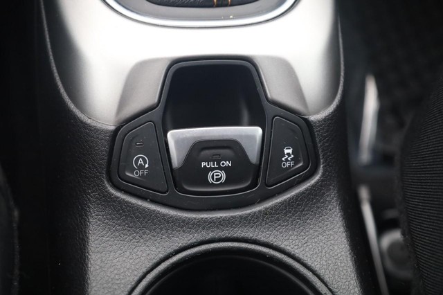 Jeep Compass Vehicle Image 17