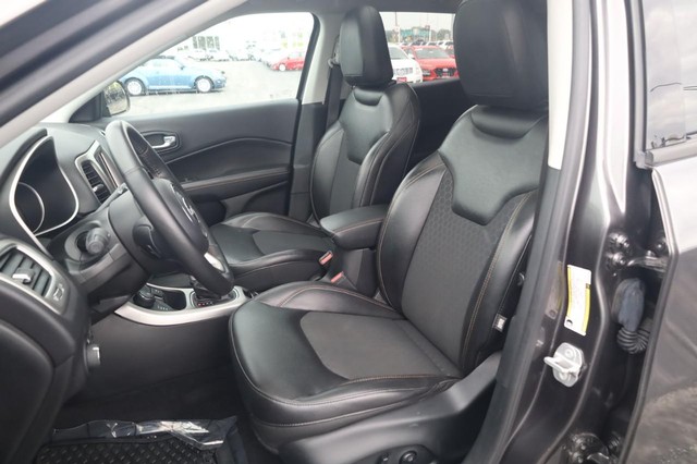 Jeep Compass Vehicle Image 19