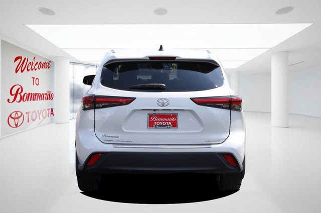 Toyota Highlander Vehicle Image 06
