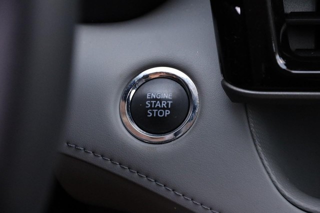 Toyota Highlander Vehicle Image 16