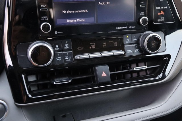 Toyota Highlander Vehicle Image 19