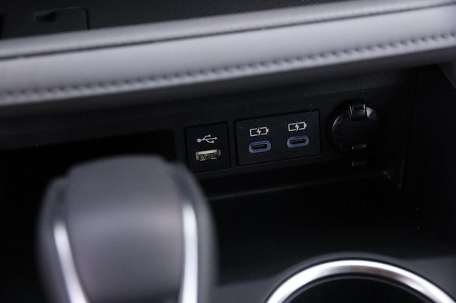 Toyota Highlander Vehicle Image 20