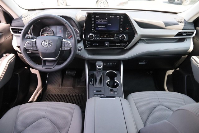 Toyota Highlander Vehicle Image 23