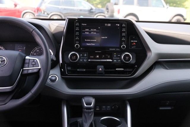Toyota Highlander Vehicle Image 26