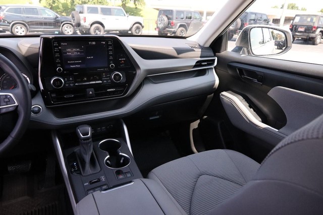 Toyota Highlander Vehicle Image 27