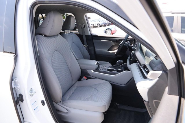 Toyota Highlander Vehicle Image 28
