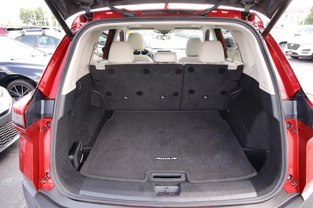 Nissan Rogue Vehicle Image 07