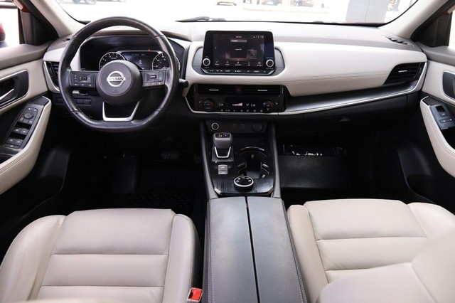 Nissan Rogue Vehicle Image 23