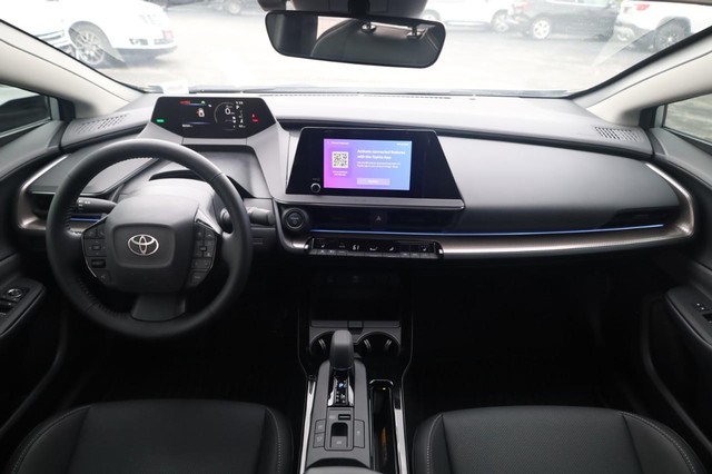 Toyota Prius Vehicle Image 06