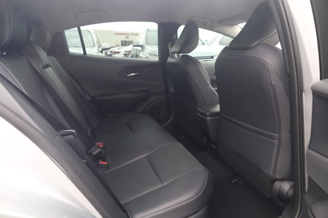 Toyota Prius Vehicle Image 21