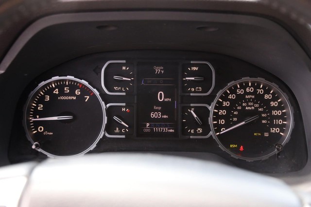 Toyota Tundra 4WD Vehicle Image 13