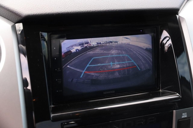 Toyota Tundra 4WD Vehicle Image 17