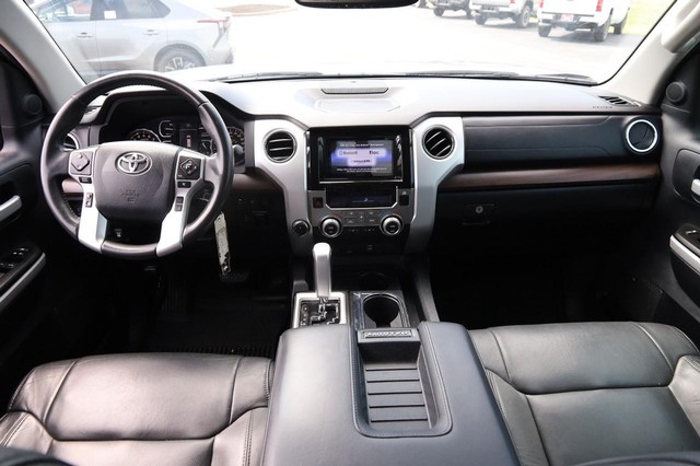 Toyota Tundra 4WD Vehicle Image 22