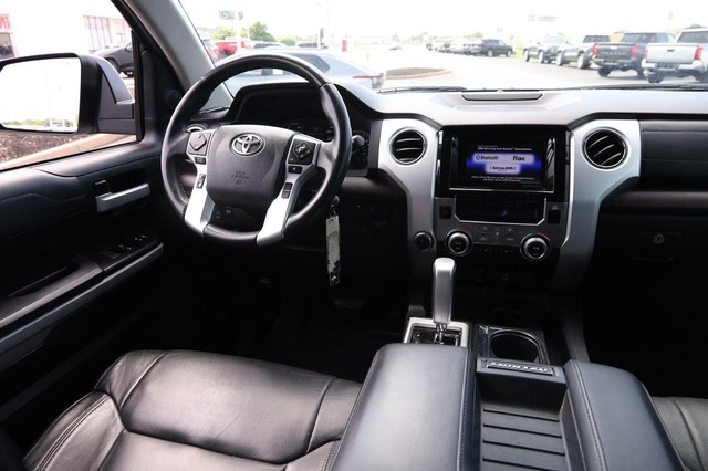 Toyota Tundra 4WD Vehicle Image 23